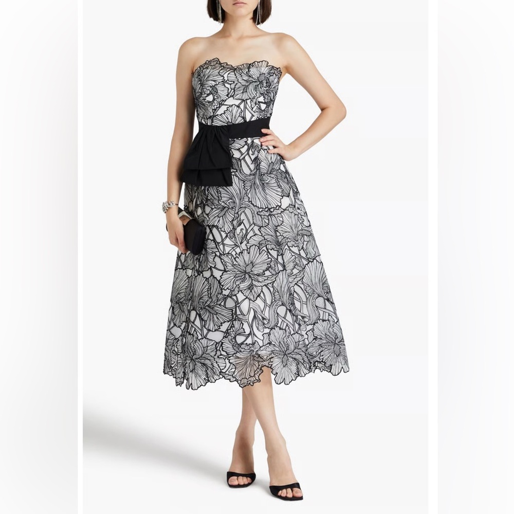 MARCHESA NOTTE***Iris Cut-Out Cocktail Dress***US 8 $895